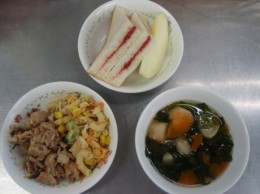 給食 070